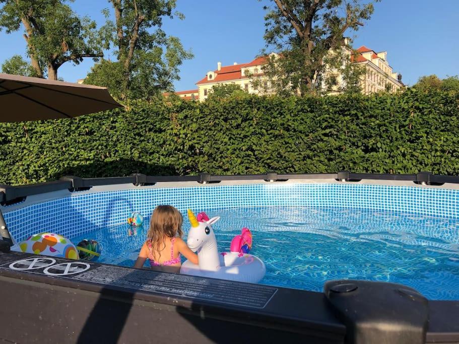 Apartman V Podzamci Рихнов-над-Кнежноу Экстерьер фото