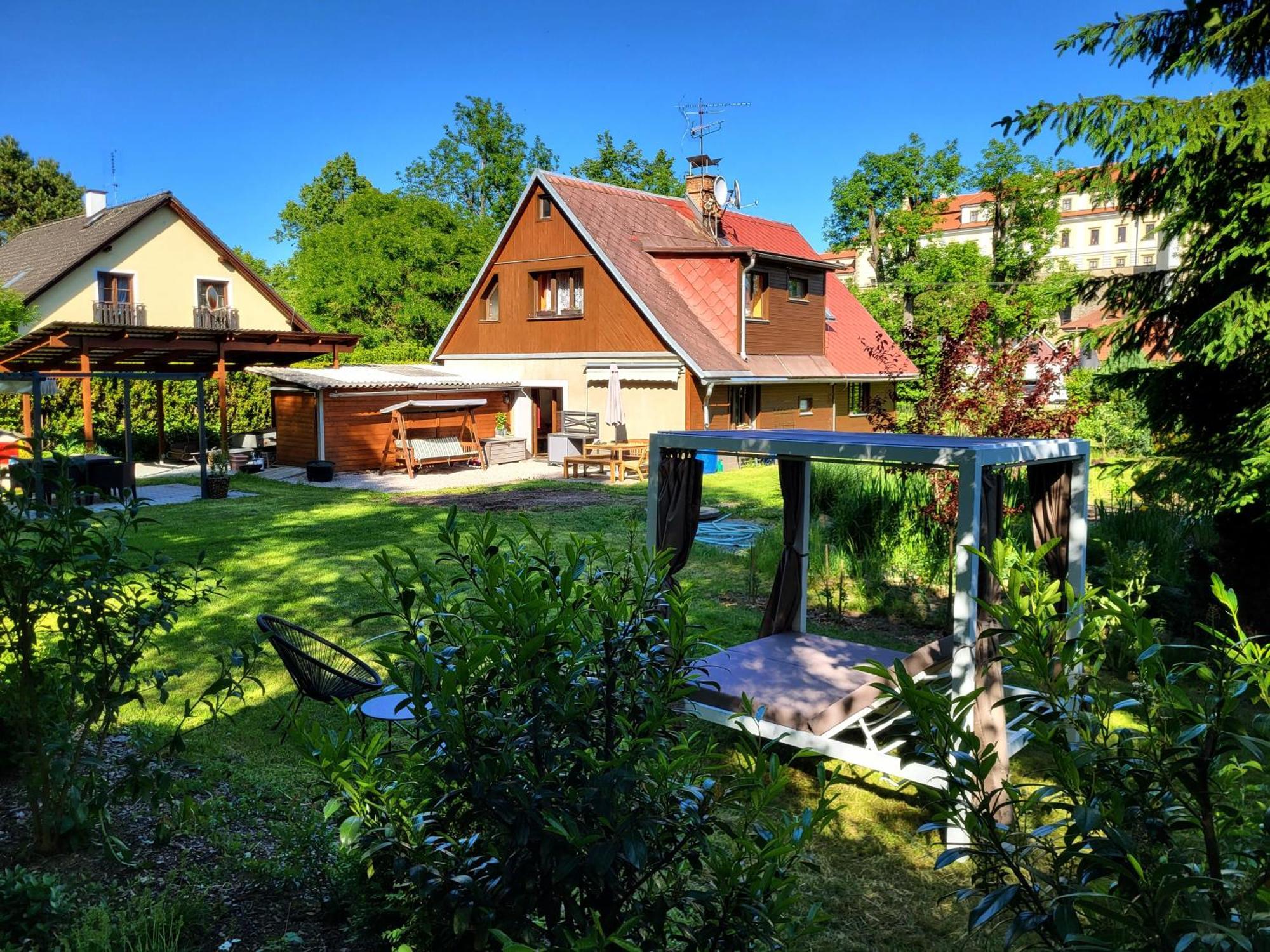 Apartman V Podzamci Рихнов-над-Кнежноу Экстерьер фото